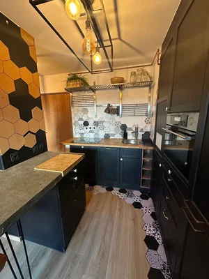 Mutfak; mutfak aletleri, tadilatlı, doğal ışık, modern stil