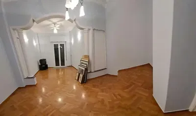 Dnevna soba; drveni pod, prirodno svjetlo