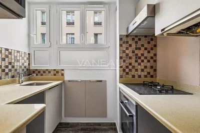 Кухиња; кухињски апарати, поглед, реновиран