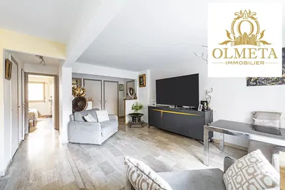 Oturma odası; doğal ışık, modern stil