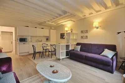 Wohnzimmer; küchengeräte, tageslicht, moderner stil