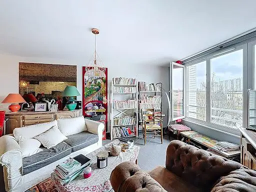 Salón; luz natural, estilo moderno