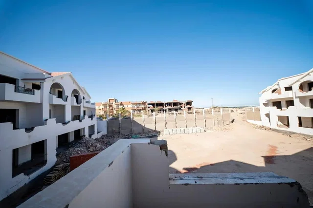 Casa e dintorni; necessita ristrutturazione