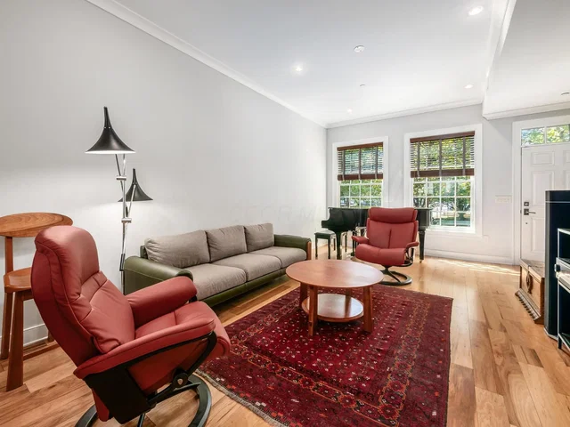 Living room; wood floor, natural light, modern style