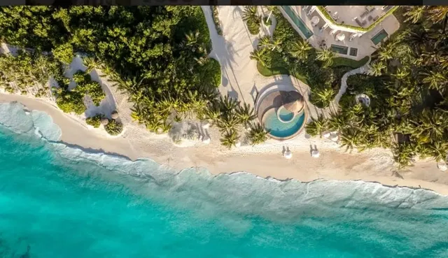 House and surroundings; view