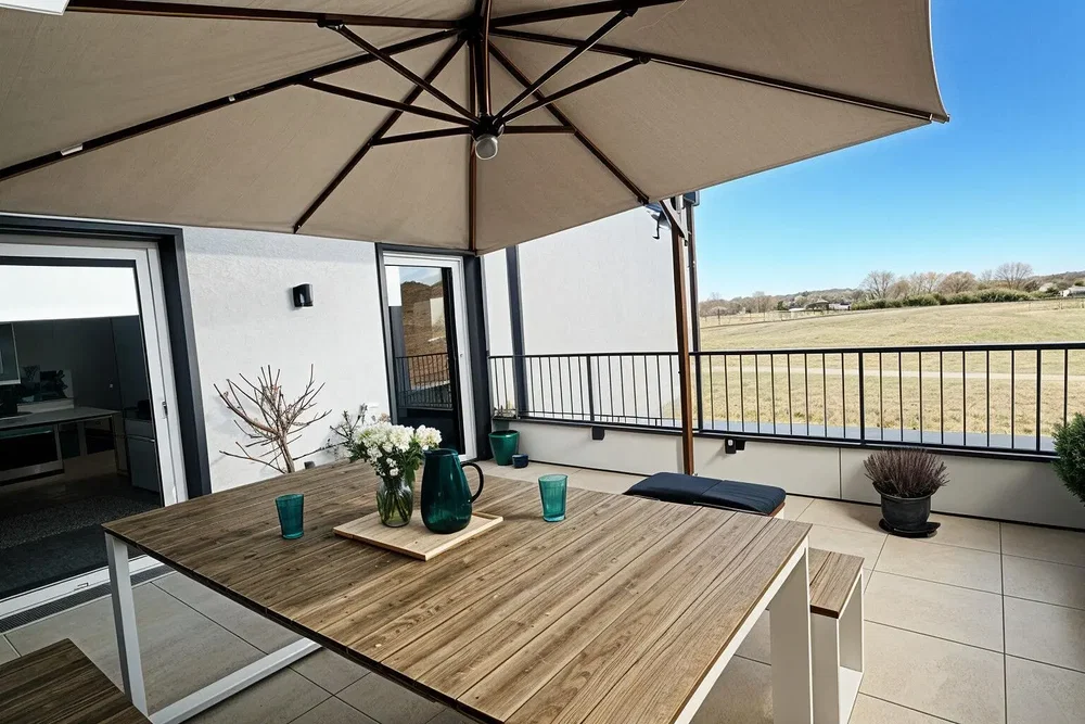 Teras; manzara, doğal ışık