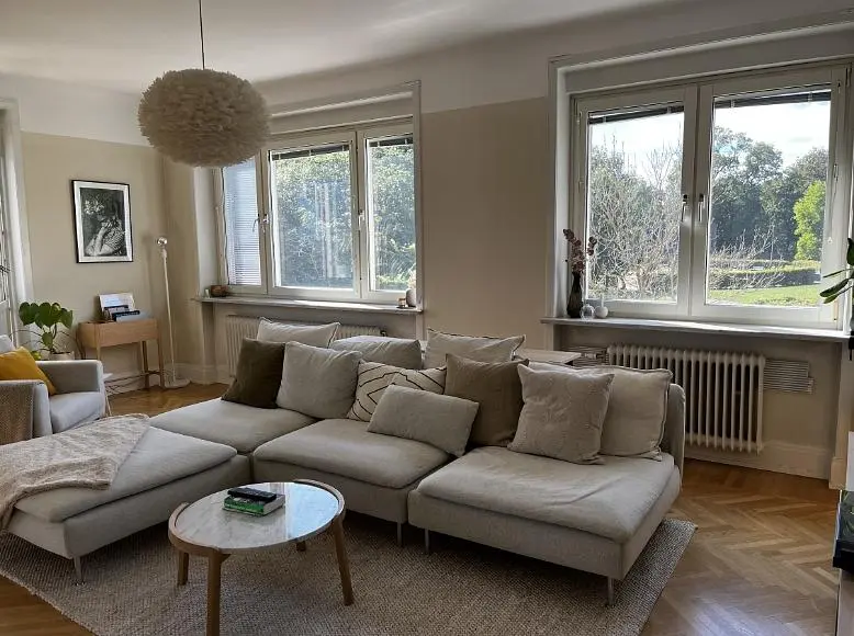 Wohnzimmer; tageslicht, moderner stil