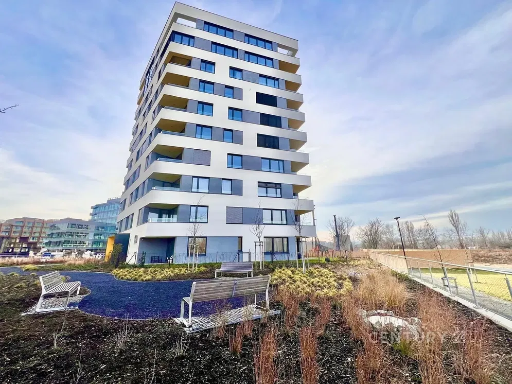 Haus und umgebung; blick