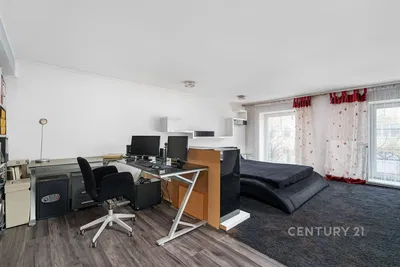 Yatak odası; ahşap zemin, modern stil