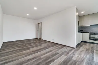 Cucina; ristrutturato, pavimento in piastrelle