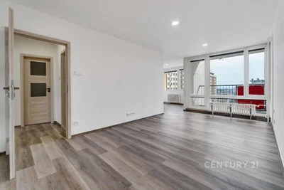 Salon; vue, parquet, lumière naturelle, rénové