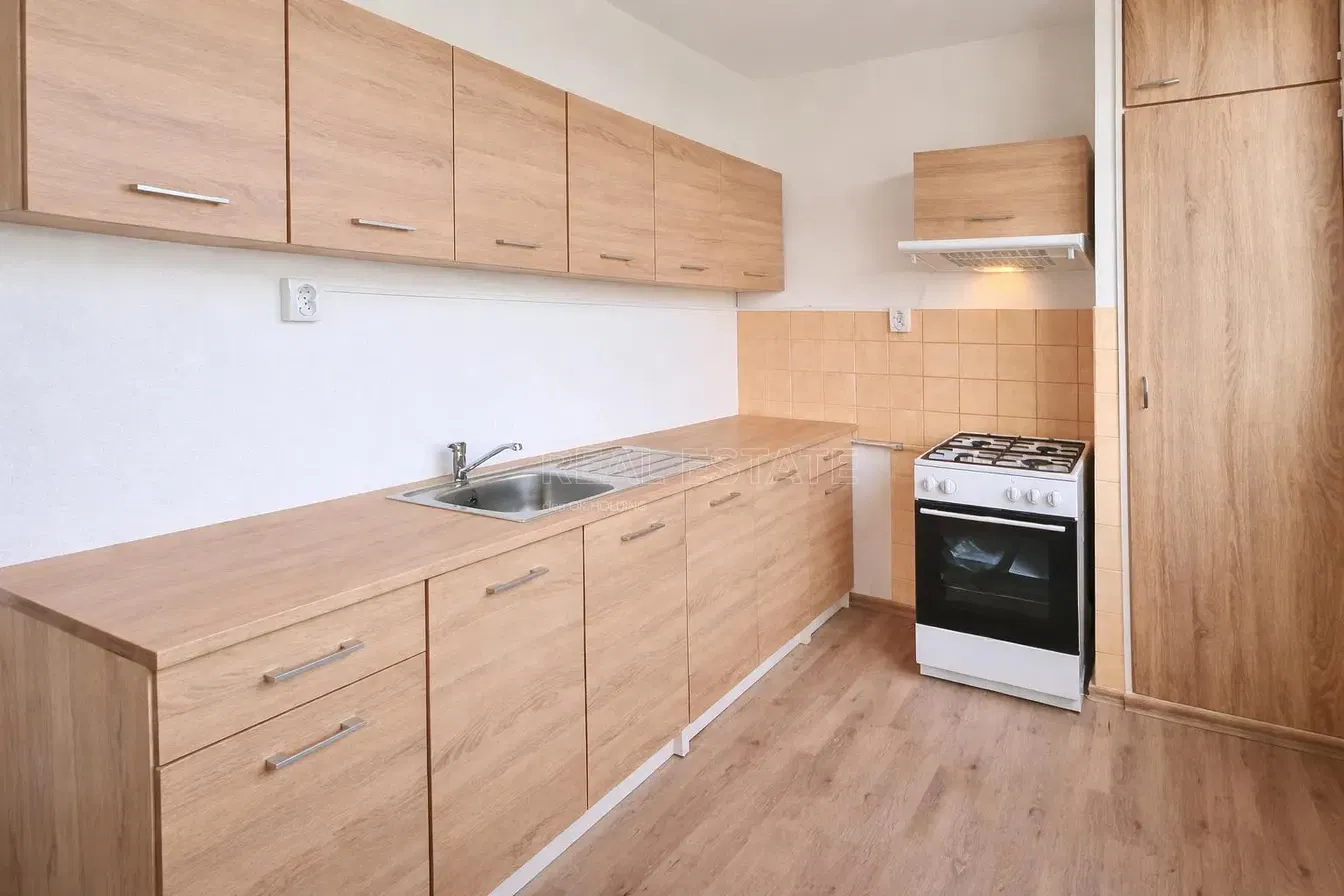 Cuisine; électroménager, carrelage