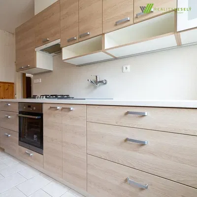 Küche; küchengeräte, fliesenboden, renoviert, tageslicht, moderner stil