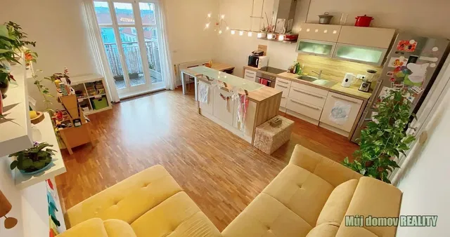 Wohnzimmer; küchengeräte, tageslicht, moderner stil