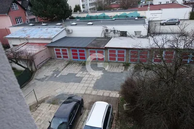 Haus und umgebung; blick