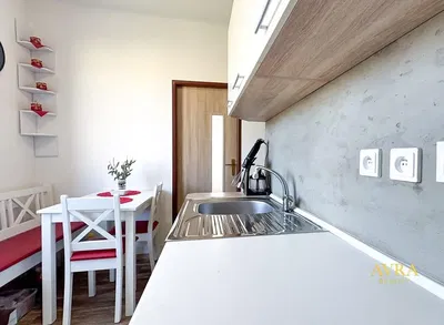 Küche; moderner stil, tageslicht