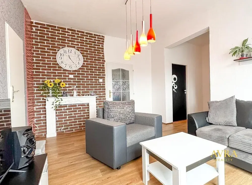 Wohnzimmer; tageslicht, moderner stil