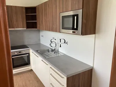 Кухиња; кухињски апарати, реновиран