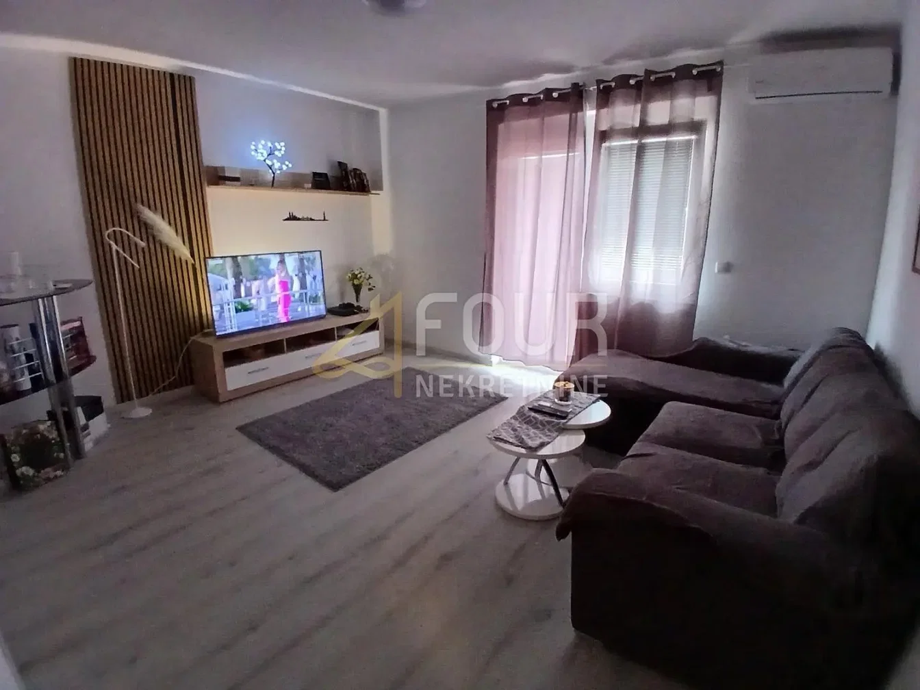 Wohnzimmer; tageslicht, moderner stil