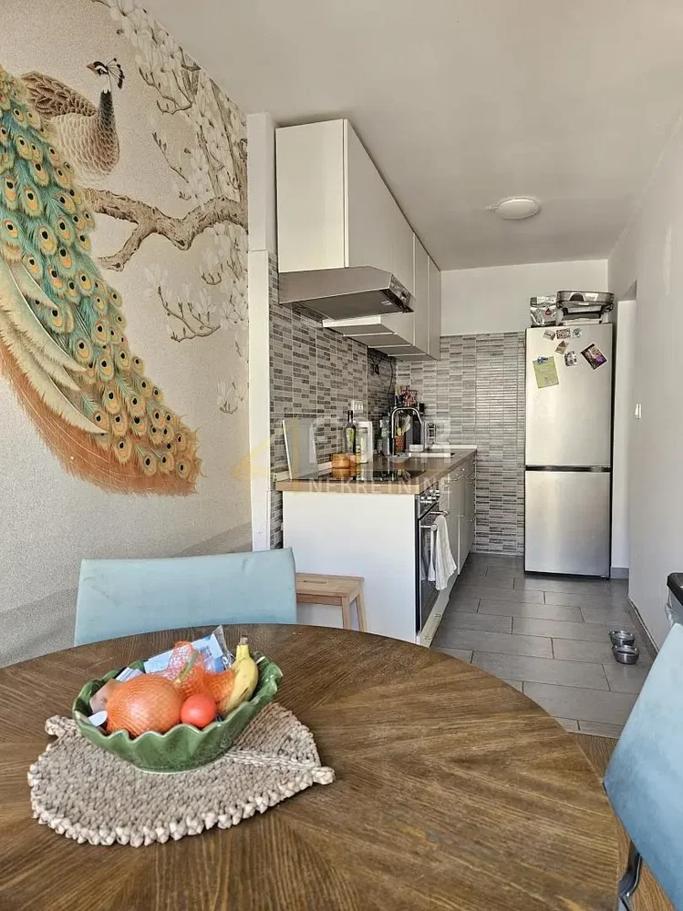 Κουζίνα; συσκευές κουζίνας