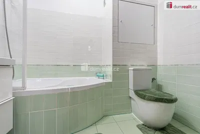 Badezimmer; fliesenboden