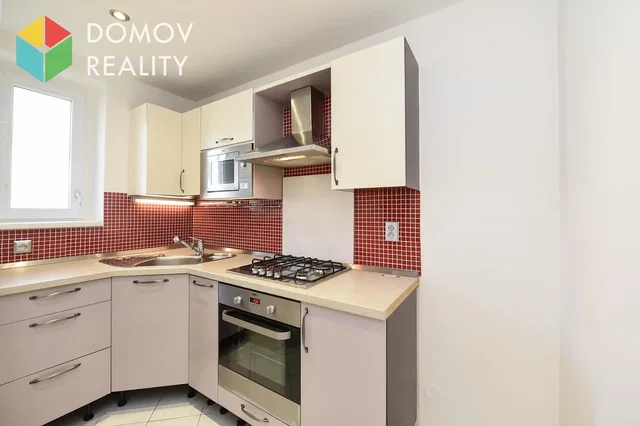 Kitchen; kitchen appliances, natural light