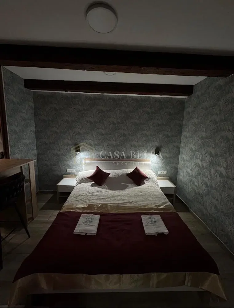 Schlafzimmer; tageslicht, moderner stil