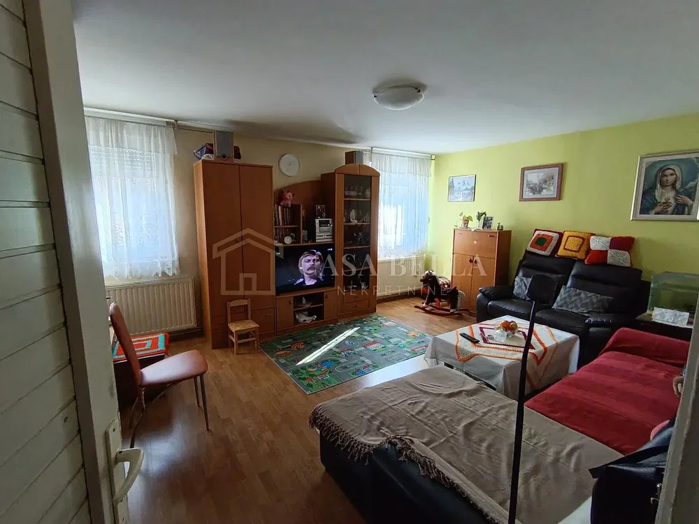 Salon; lumière naturelle, style moderne