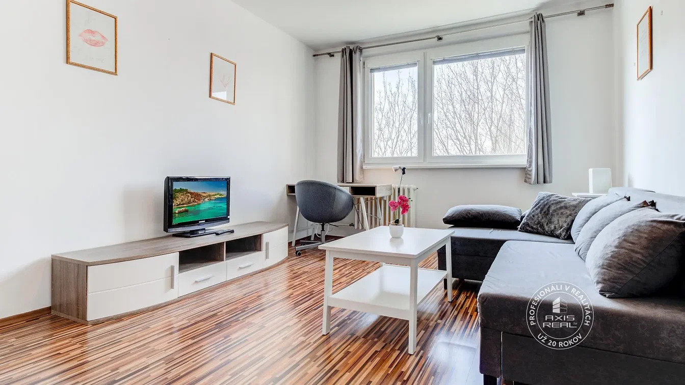 Wohnzimmer; holzboden, tageslicht, moderner stil