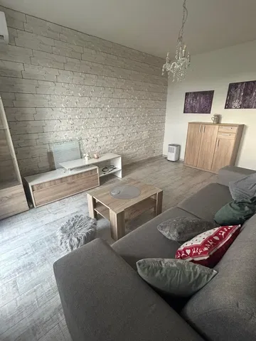 Living room; modern style, wood floor, natural light