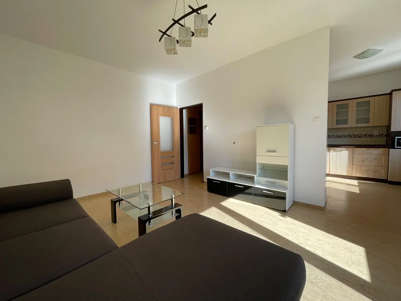 Wohnzimmer; tageslicht, moderner stil