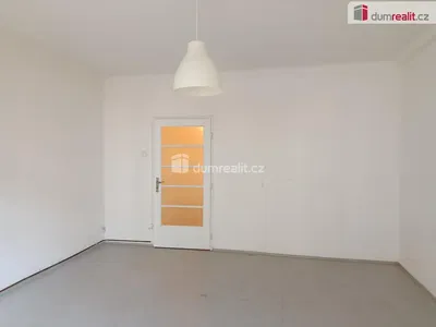 Sonstiges; tageslicht, renoviert