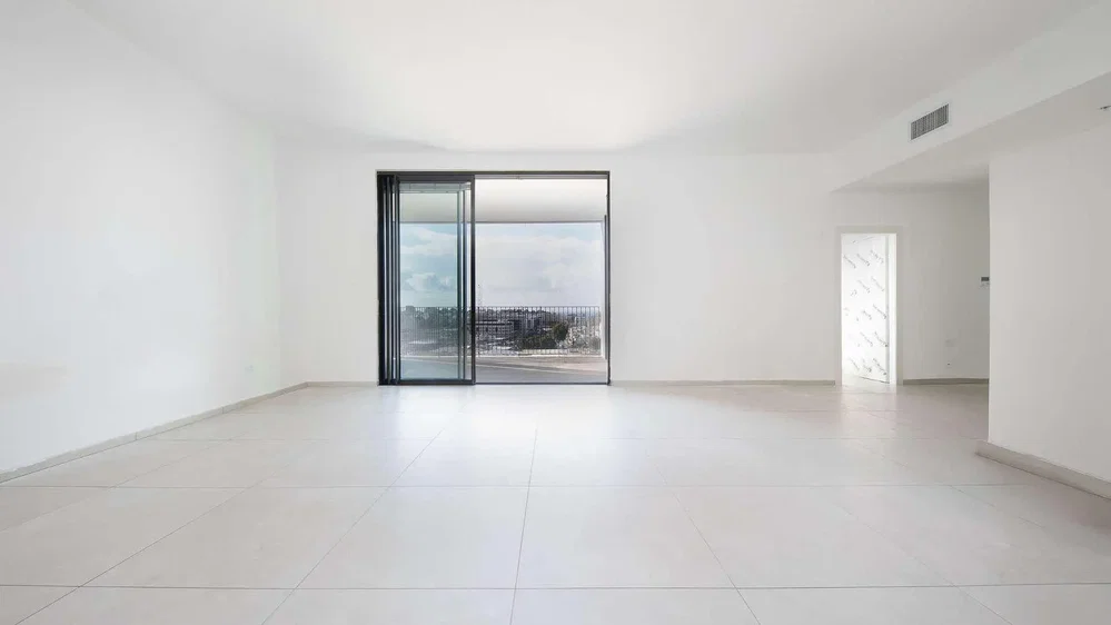Salon; vue, carrelage, lumière naturelle