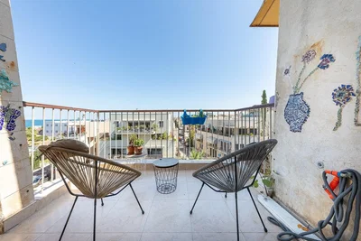 Balcon; vue, carrelage