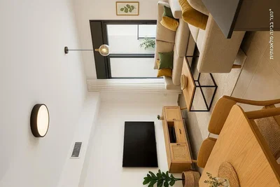 Salon; style moderne, lumière naturelle, parquet