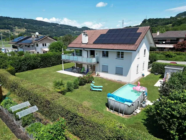 Haus und umgebung; blick