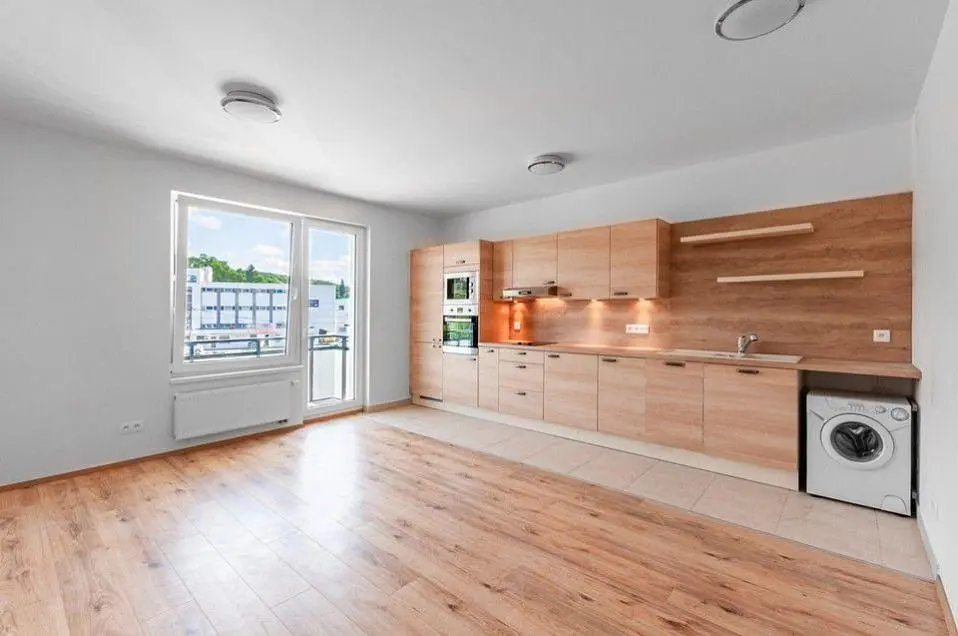 Küche; küchengeräte, tageslicht, moderner stil, holzboden