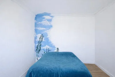 Yatak odası; doğal ışık, modern stil