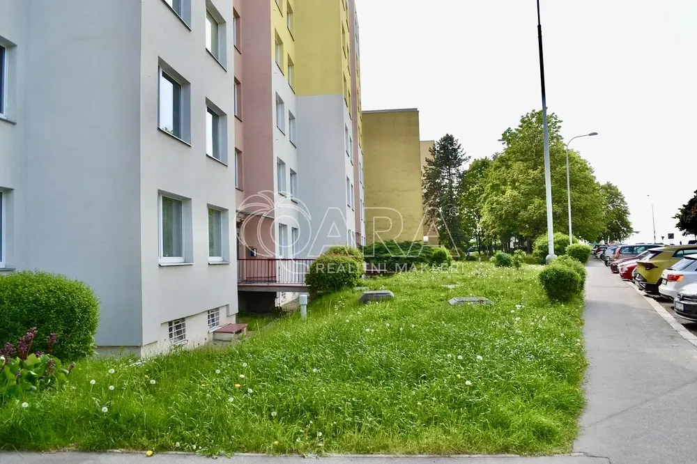Casa e arredores