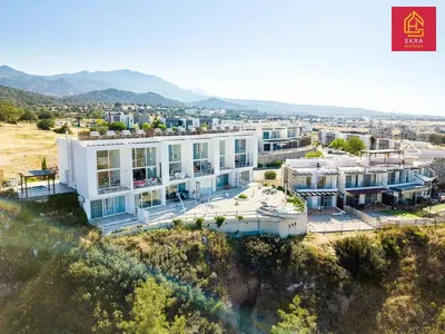 Кућа и околина; поглед