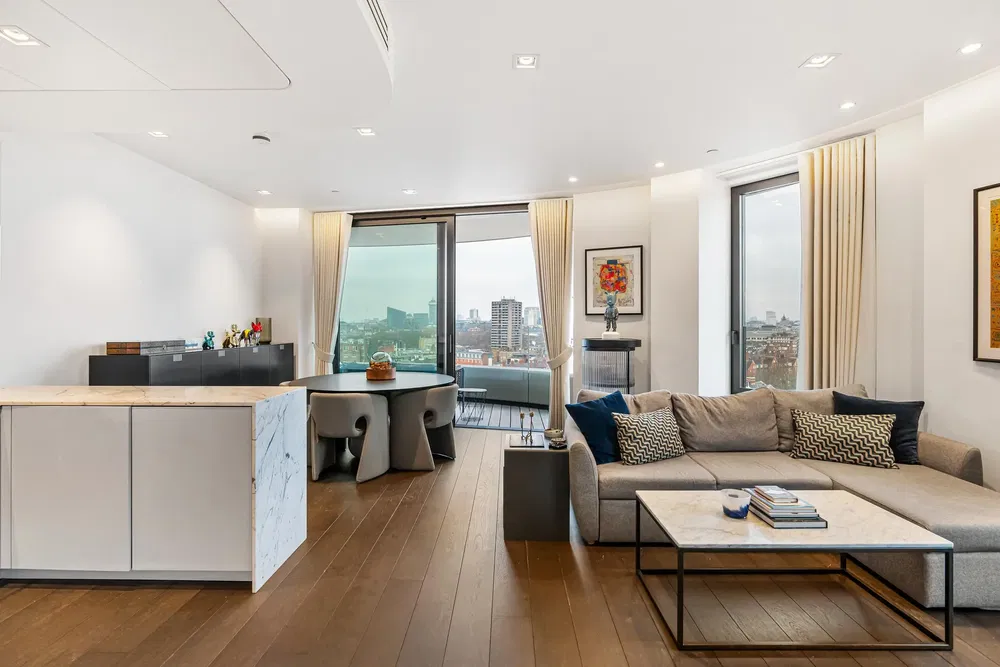 Salon; vue, parquet, lumière naturelle, style moderne