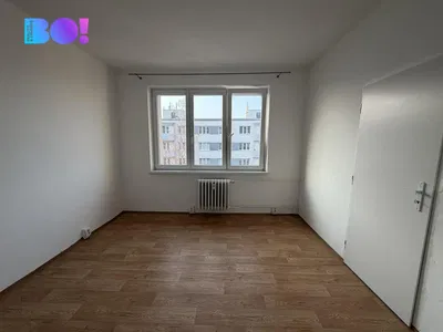 Chambre; vue, parquet, lumière naturelle