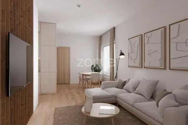 غرفة معيشة; أسلوب عصري, أرضية خشبية, ضوء طبيعي, مجدد