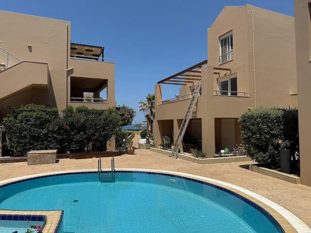 Кућа и околина; поглед