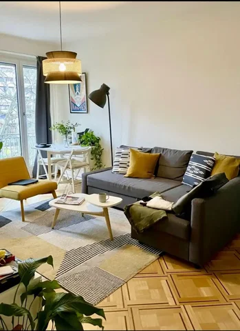 Sala de estar; luz natural, estilo moderno