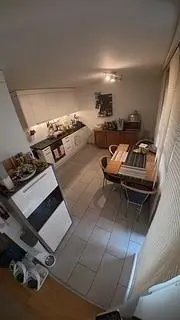 Cuisine; carrelage, lumière naturelle
