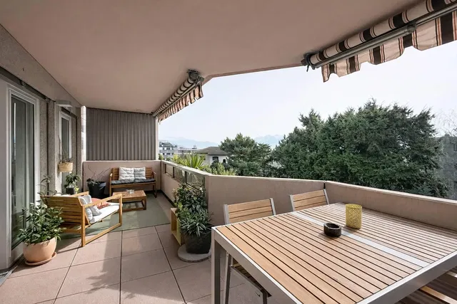 Terrasse; blick, tageslicht, fliesenboden