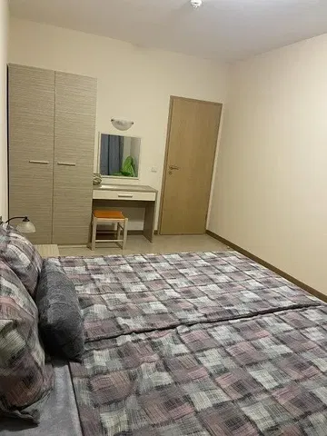 Yatak odası; doğal ışık, modern stil