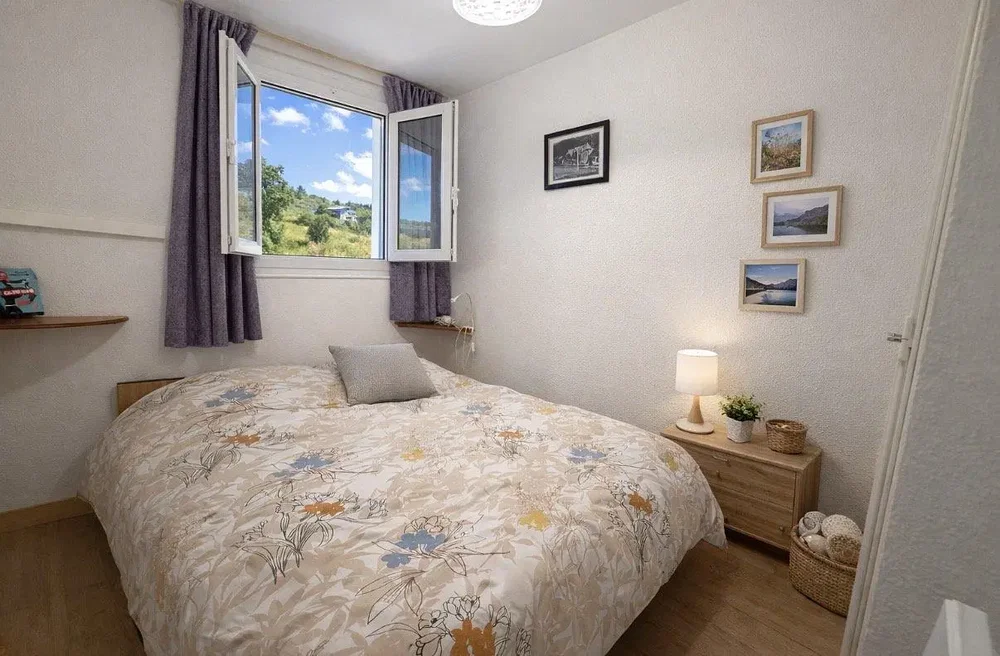 Yatak odası; doğal ışık, manzara