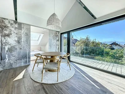 Wohnzimmer; blick, holzboden, tageslicht, moderner stil